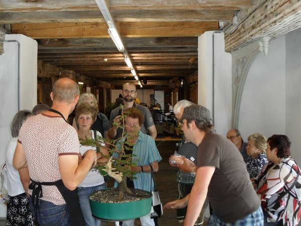 Beim Smalltalk mit den Besuchern