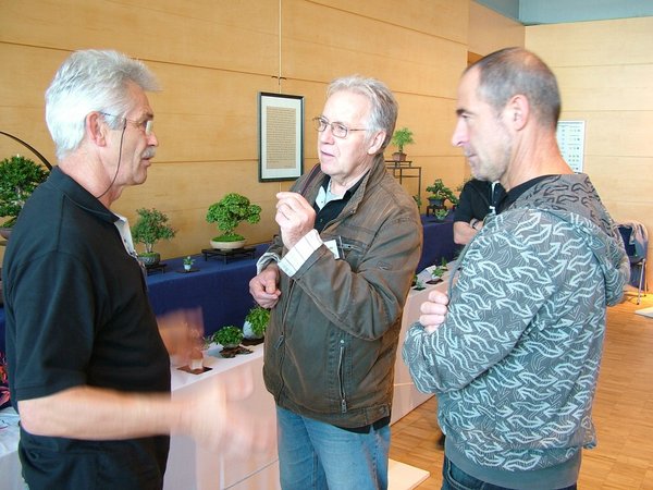 Werner Gieschler, Gerhard Vorderwülbecke und Johannes Kralovec beim Smalltalk