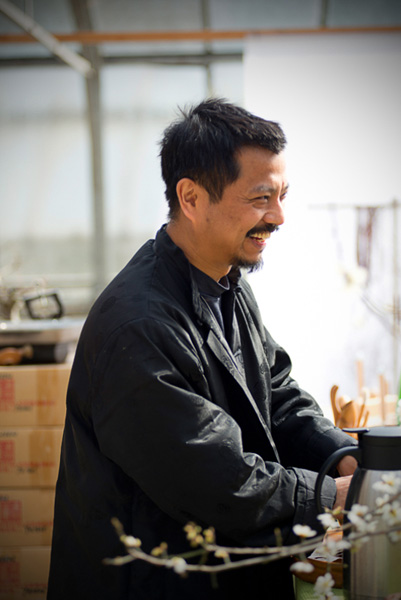 Thomas Wang bei der Teezeremonie
