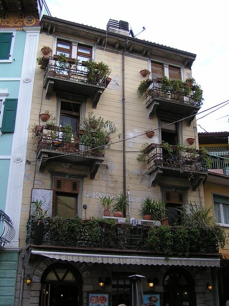 Italienischer Balkonschmuck