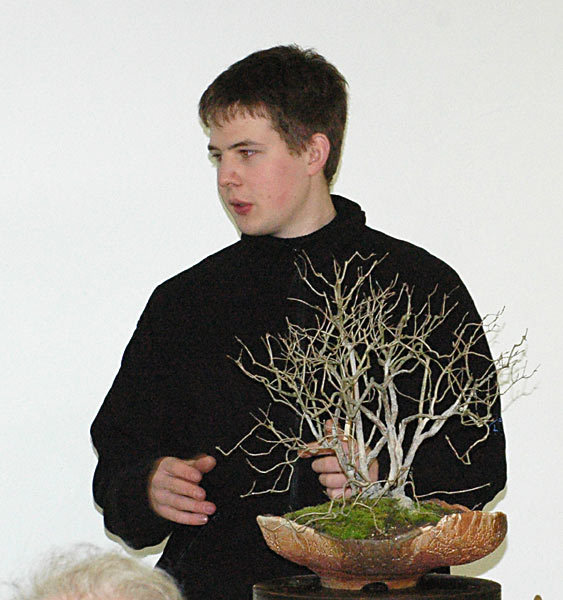 Dass sowas dann soger eher sicher unter Kunst einzuordnen ist hat viele doch sehr überrascht. Einige, die man sehr ernst nehmen kann, aber nicht.