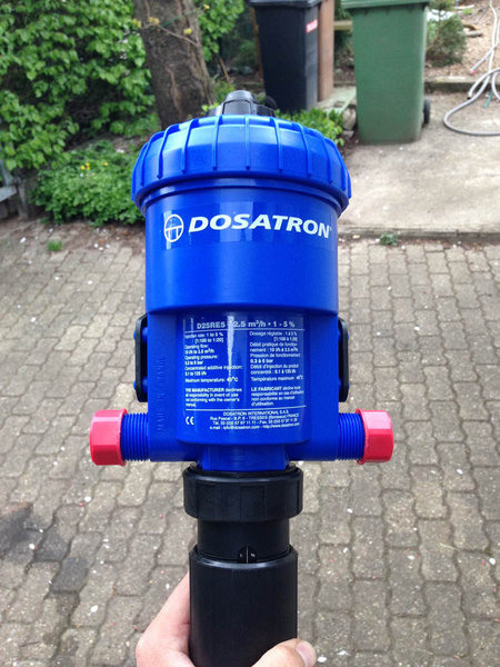 Dosatron.jpg
