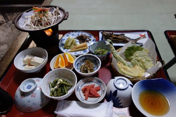 Shirakawa. Abendessen im traditionellen Haus