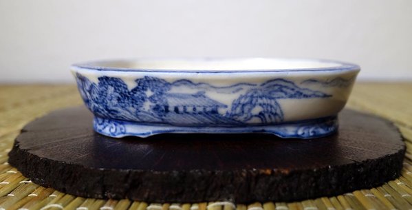 Japan04-01small_Katsayamu_7,6x6,9x1,6cm.jpg
