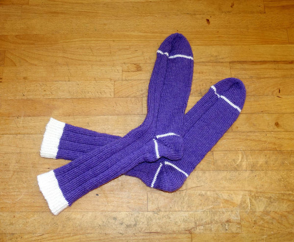 Fan-Socken BG Göttingen - Die Veilchen für meine Kollegin