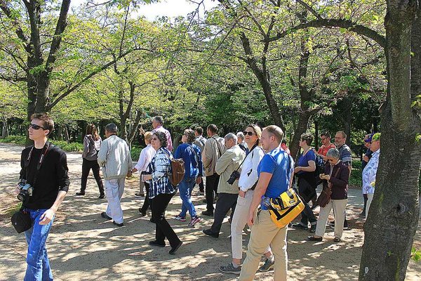 011_Osaka_Castle_a_f.jpg
