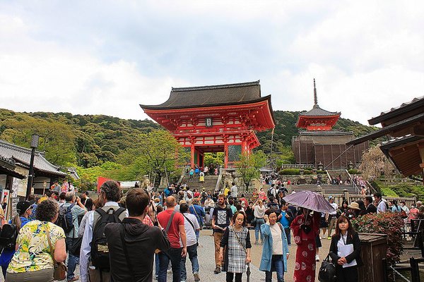 001_Kiyomizu_Temple_a_f.jpg
