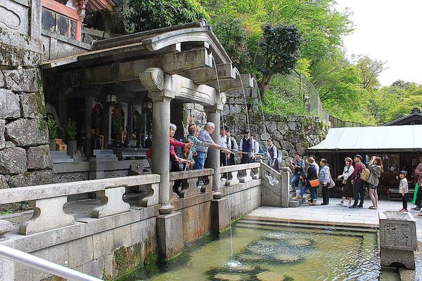 014_Kiyomizu_Temple_a_f.jpg