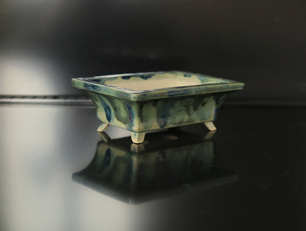 Nr 1810  10.8 x 7.5 x 3.9 cm
