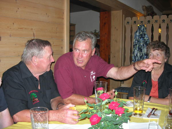 Walter  mit Sepp u.Resi.jpg