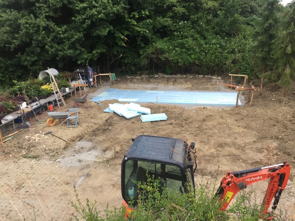 Dämmung aus Styrodur auf "schwimmendem" Fundament aus Splitt