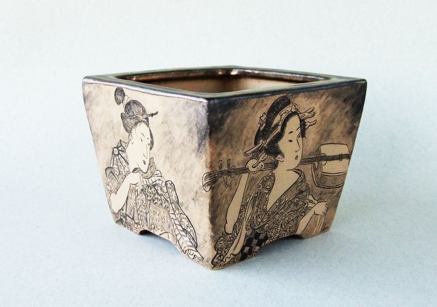 k-075 Geisha Ausschnitt g.jpg