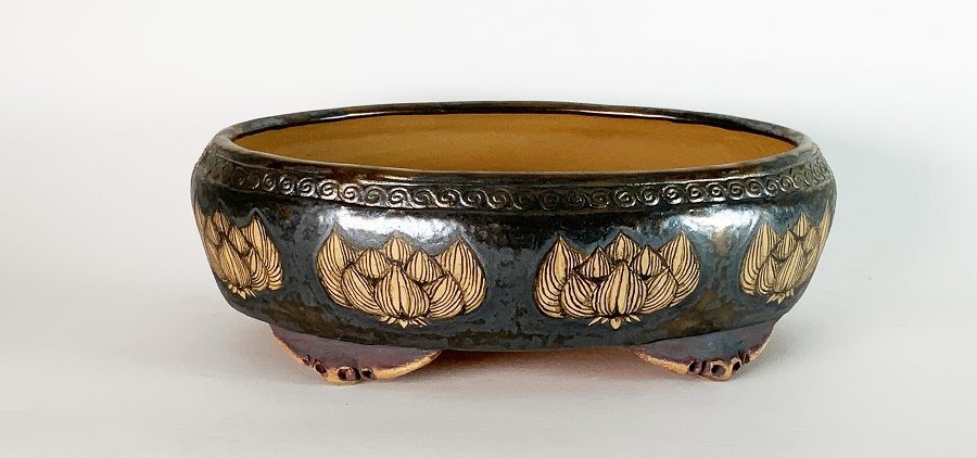 k-099-2302-Lotos auf Gold a.jpg
