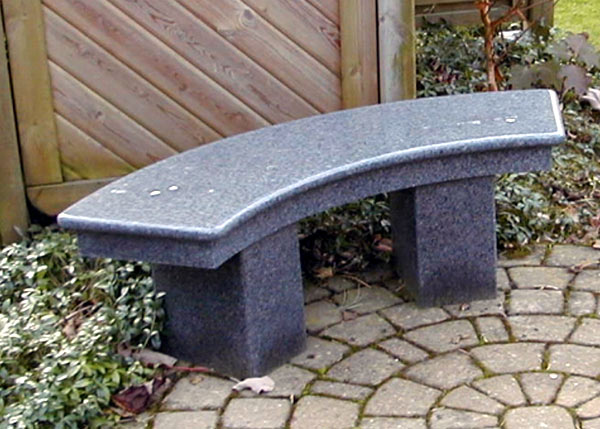 es lassen sich die vorhandenen Verhältnisse belibig integrieren,
<br />auch hier, Höhe variabel