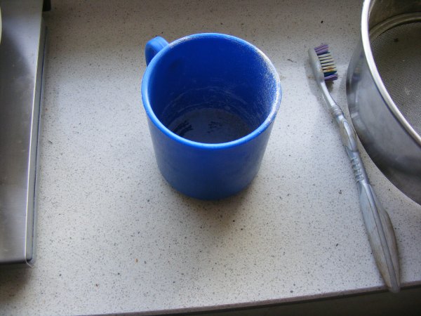 ...ich mache das mit diesem Becher...