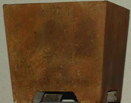 Betonschale_2010_Eckig_mit_rost.jpg